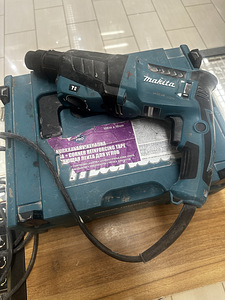 Перфоратор Makita HR2630J, 2.8 кг, 800 Вт (4 фото из 4)