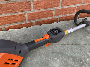 Husqvarna 325iLK kombitrimmer + pinnaseääristaja (2 foto / 5)