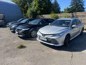 Anname rendile Toyota Camry (2 foto / 3)