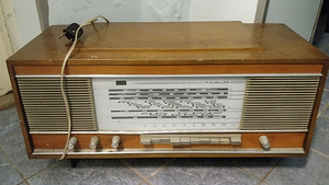 ANTIIK RAADIO (1 foto / 2)
