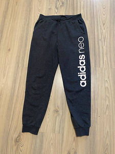 Спортивные штаны Adidas neo серые (1 фото из 3)