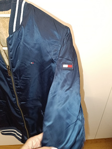Детская куртка Hilfiger (3 фото из 3)