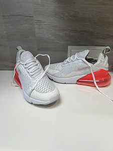 Nike 37 (1 foto / 4)