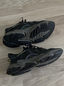 Кроссовки Adidas Ozweego (2 фото из 6)