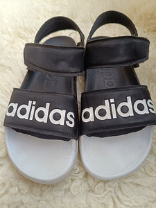 Adidas sandaalid/ plätud (2 foto / 2)