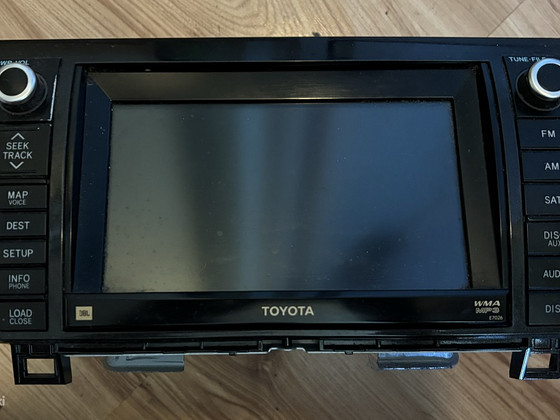 861200C330 GENUINE TOYOTA SEQUOIA TUNDRA STEREO NAVIGATION