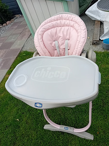 Продаётся детский стульчик Chicco (3 фото из 4)