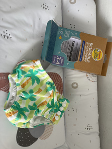 Korduvkasutatav ujumismähe / basseini mähe Huggies (1 foto / 5)