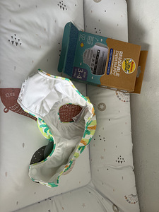 Korduvkasutatav ujumismähe / basseini mähe Huggies (2 foto / 5)