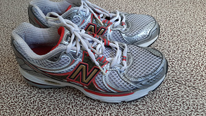 КРОССОВКИ NEW BALANCE (1 фото из 3)