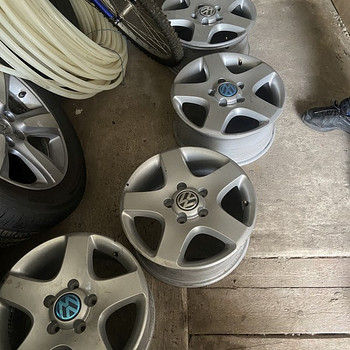 Диски на VW Touareg