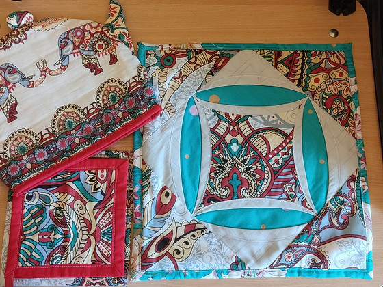 Komplekt teekannu kaanega