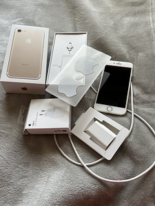 iPhone 7, 32GB (1 фото из 3)