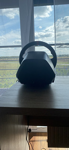 Руль Thrustmaster и педали (3 фото из 6)