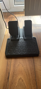 Руль Thrustmaster и педали (6 фото из 6)