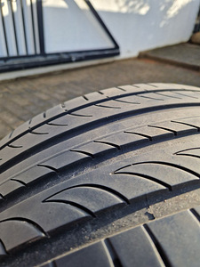 Шины Pirelli Powergy 97Y 245/40 R18 (4 фото из 4)