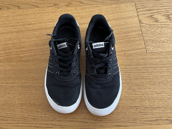 Adidas tossud