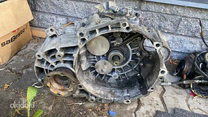 Коробка передач Passat B6 6-ступенчатая механическая (1 фото из 1)