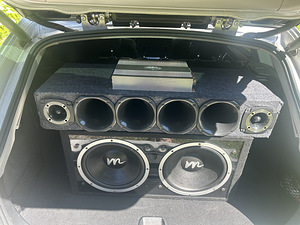 Subwoofer (2 foto / 2)