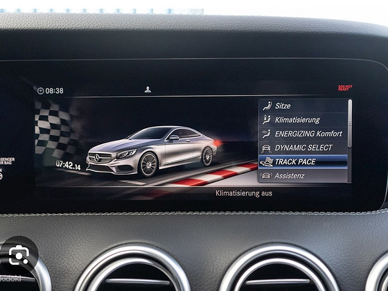 Mercedes-AMG TRACK PACE Aktiveerimine