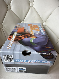 Skechers tossud poisile. Suurus 32. (1 foto / 4)