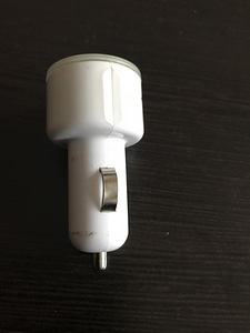 Adapter auto sigaretisüütajale kahe USB pordiga (3 foto / 3)