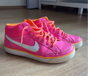 Nike ketsid (1 foto / 3)