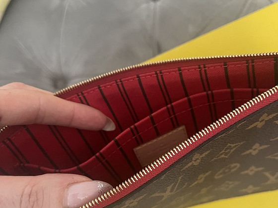 Клатч Louis Vuitton