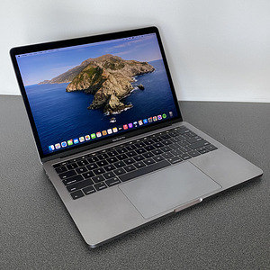 Macbook Pro 13" 2016 (3 фото из 9)