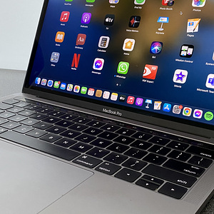 Macbook Pro 13" 2016 (5 фото из 9)