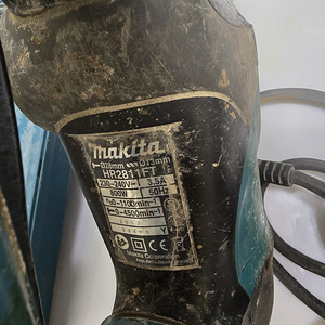 Перфоратор Makita HR2811FT + Чемодан (4 фото из 7)
