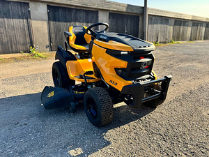 Газонный трактор XT3 QS127, Cub Cadet (1 фото из 6)