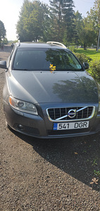 Volvo V70 summum d5 touring 2010g mehanika (1 foto / 5)