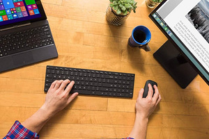 Комплект Microsoft Designer Bluetooth Desktop (3 фото из 5)