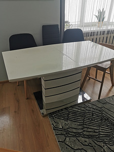 Laiendatav köögilaud (1 foto / 1)