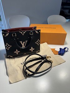Louis Vuitton tote bag PM onthego (1 foto / 6)