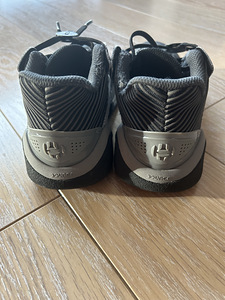 Adidas Basketball (4 фото из 8)