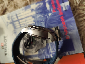 Tissot Touch T-Touch Titanium (5 foto / 6)