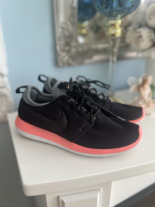 Naiste Nike tossud 37,5 (3 foto / 3)