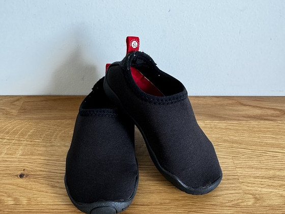 -50% REIMA Lean Black laste rannasussid (suurus nr 23)