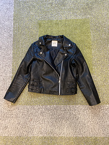 Продам куртку (2 фото из 4)