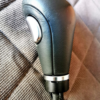 Audi automaatkäigukangi nupp