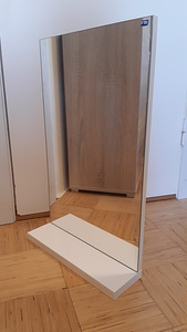 Зеркало с полкой (3 фото из 8)