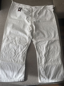 Кимоно, 160 см. (2 фото из 3)