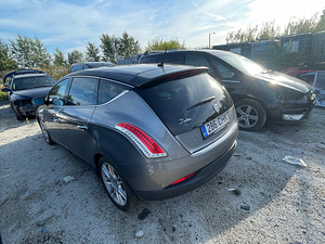 LANCIA DELTA, 2,0 D 120 KWT, VARUOSAD (6 foto / 10)
