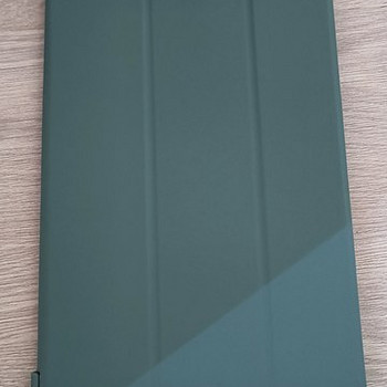 Продам новый Чехол на планшет Lenovo tab m10