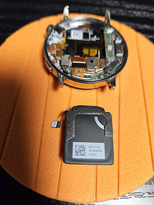 Huawei GT3 42mm esipaneel+aku (2 foto / 3)