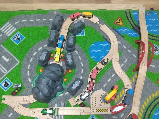 Деревянная железная дорога BRIO