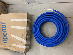 Veetoru. Uni Pipe PLUS valge toru hülsis 20x2,25 - 28/23 sin (1 foto / 2)