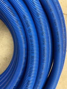 Veetoru. Uni Pipe PLUS valge toru hülsis 20x2,25 - 28/23 sin (2 foto / 2)